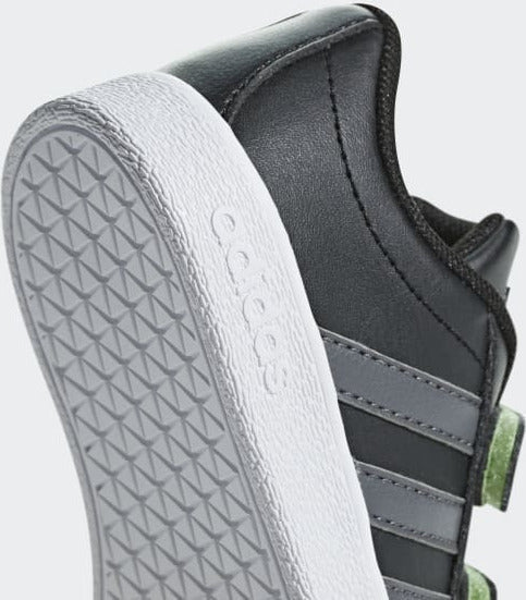 Παπούτσια Adidas