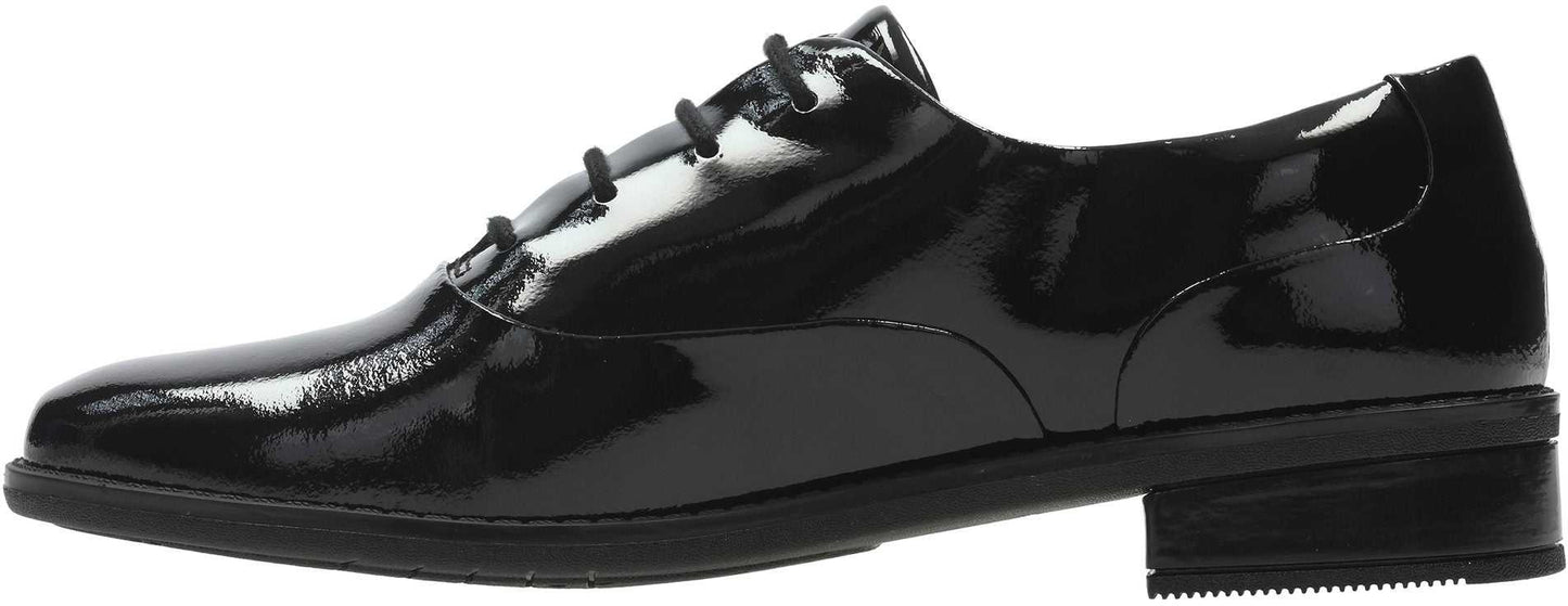 Παπούτσια Clarks