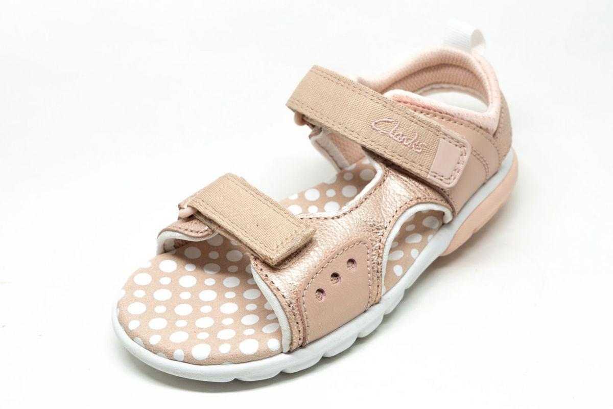 Πέδιλα Clarks