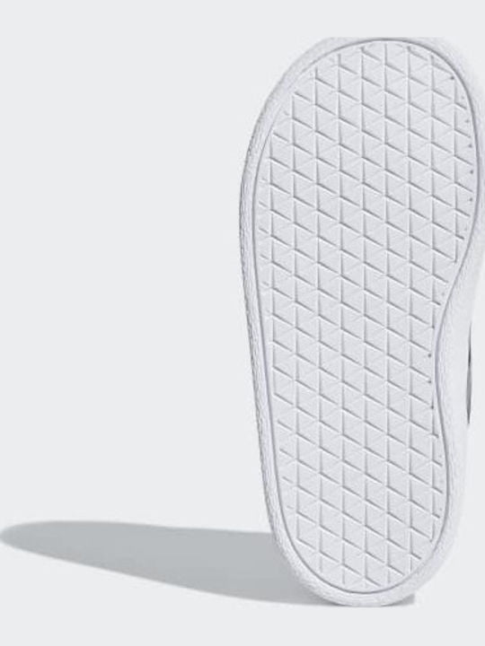 Παπούτσια Adidas