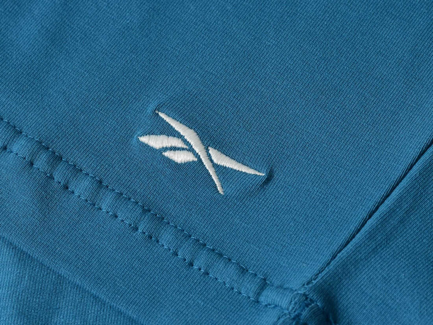 T-shirt Reebok