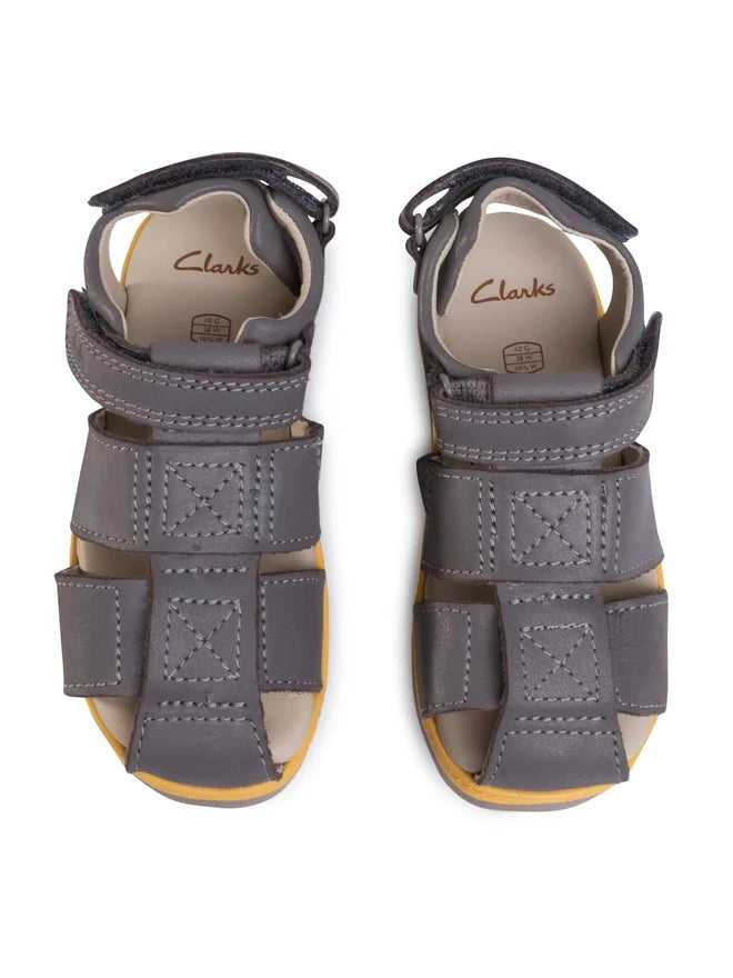 Πέδιλα Clarks