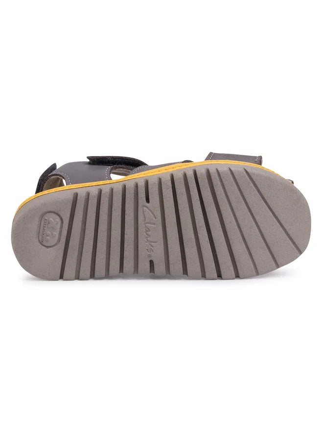 Πέδιλα Clarks